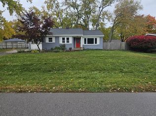 7501 Walnut Ave, Jenison, MI 49428