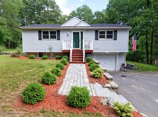 254 Ramblebush Rd, Stroudsburg, PA 18360