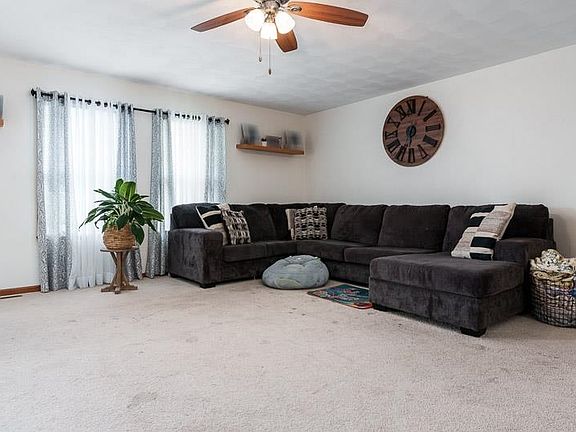 5th image of 15543 Bryden Dr
