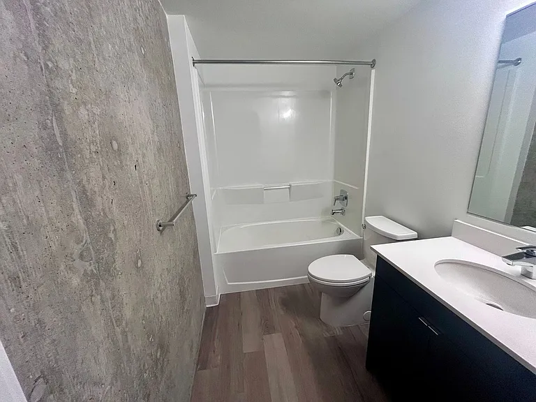 Summit Flats — Photo 16