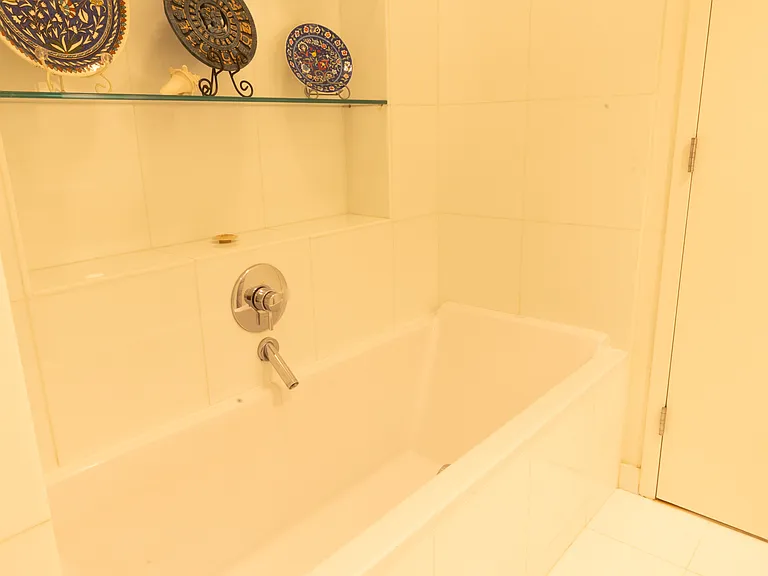 15 Broad St #716 — Photo 37