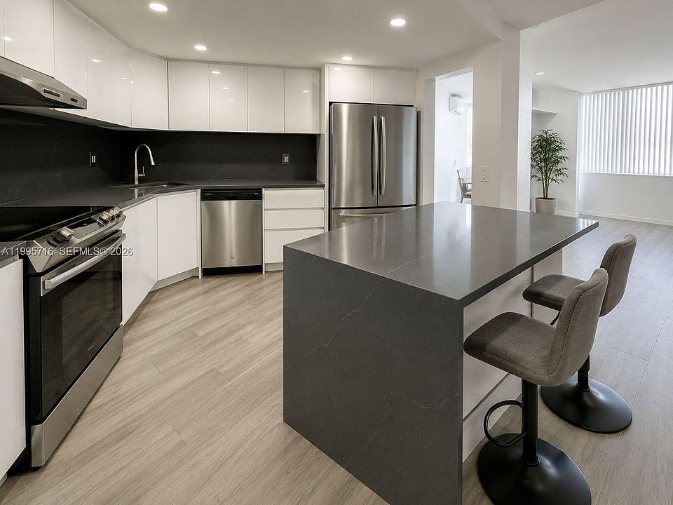 1st image of 2750 NE 183rd St APT 2407