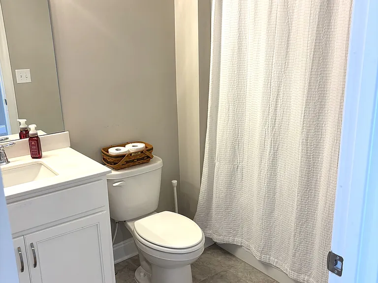 1060 Providence Loop — Photo 14