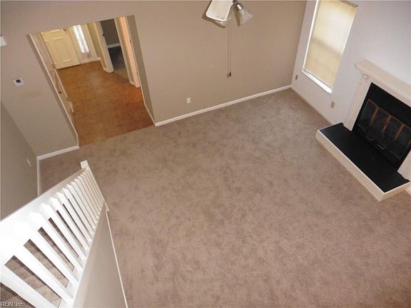 4th image of 224 Ashridge Ln