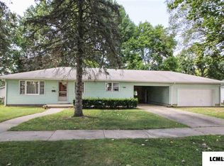 609 N Sherman St, Lincoln, IL 62656