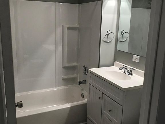 4th image of 2814 Avenue C #2816