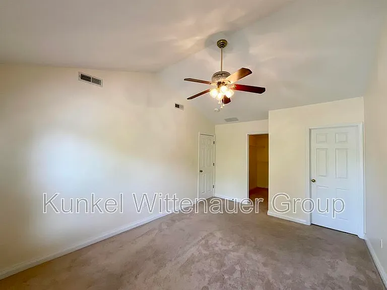 320 Ring Of Kerry Dr — Photo 16