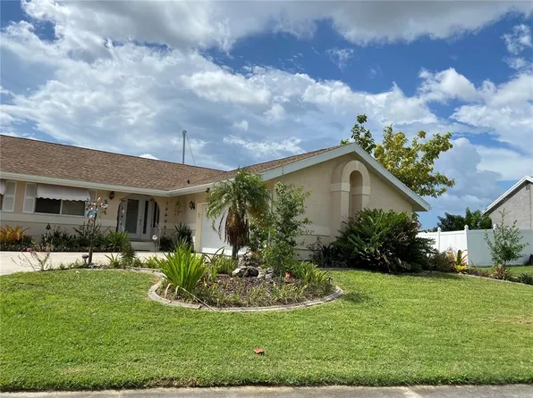 262 Fry Ter SE, Port Charlotte, FL 33952