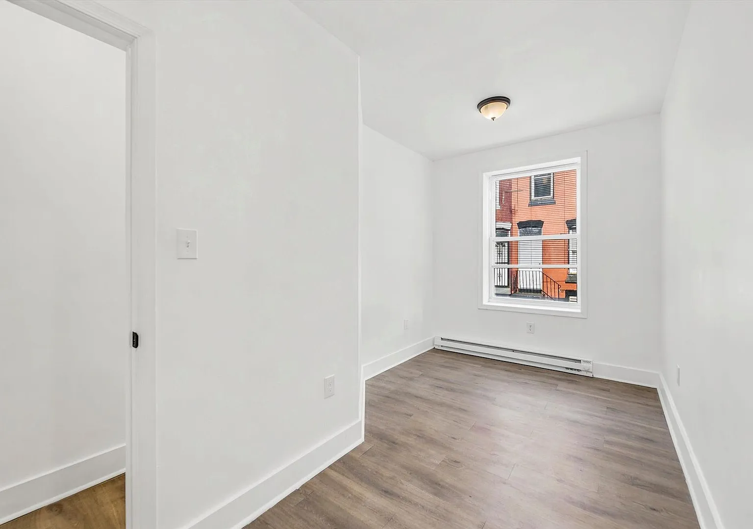 2BR/3BA House | Kensington — Photo 4