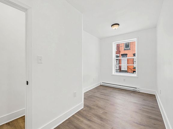 4th image of 2867 N Lee St