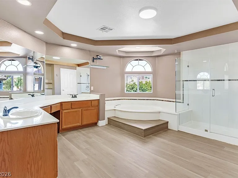 2704 Timber Crossing Ct — Photo 17