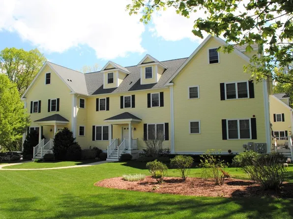 325 Bacon St Unit 1, Waltham, MA 02451
