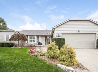 3321 Midlane Dr, Wadsworth, IL 60083