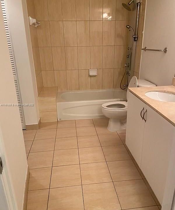 2nd image of 1750 N Bayshore Dr APT 2205