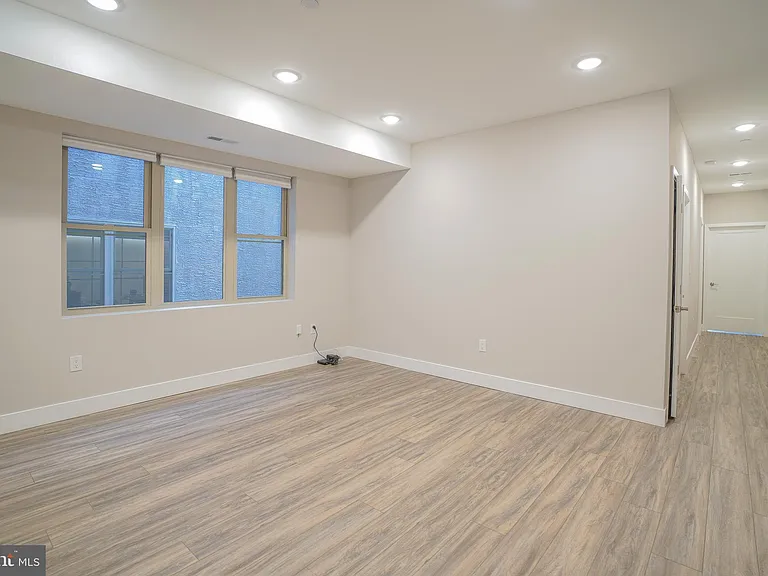 2222 Frankford Ave #3 — Photo 8
