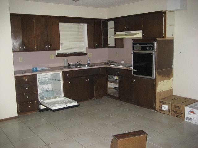 2nd image of 2329 SW Flair Dr