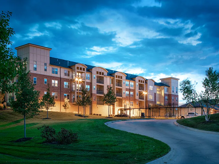 Broadmoor at Jordan Creek — Photo 14