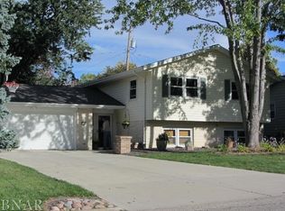 106 Grandview Dr, Normal, IL 61761