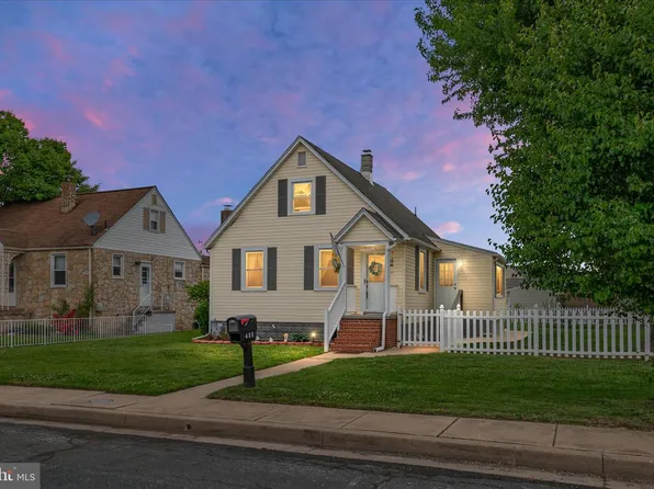402 Bayside Dr, Baltimore, MD 21222