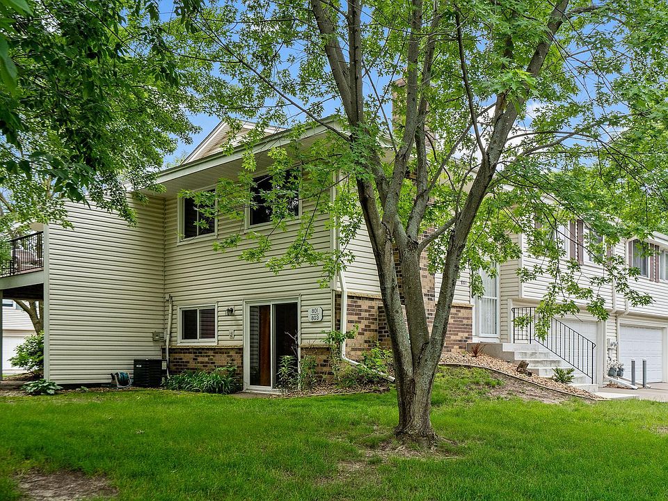 1st image of 801 Evergreen Cir