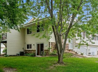 801 Evergreen Cir, Burnsville, MN 55337