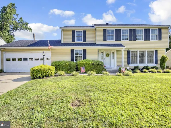 407 River Wood Dr, Fort Washington, MD 20744