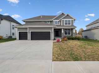17150 W 164th St, Olathe, KS 66062