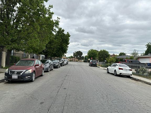 5th image of 4805 Eve St