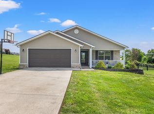133 Crossing View Dr, Berea, KY 40403