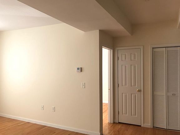 4th image of 215 Woodward St APT 6
