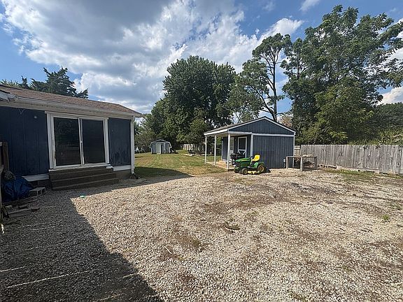 2nd image of 245 Shelley Ct