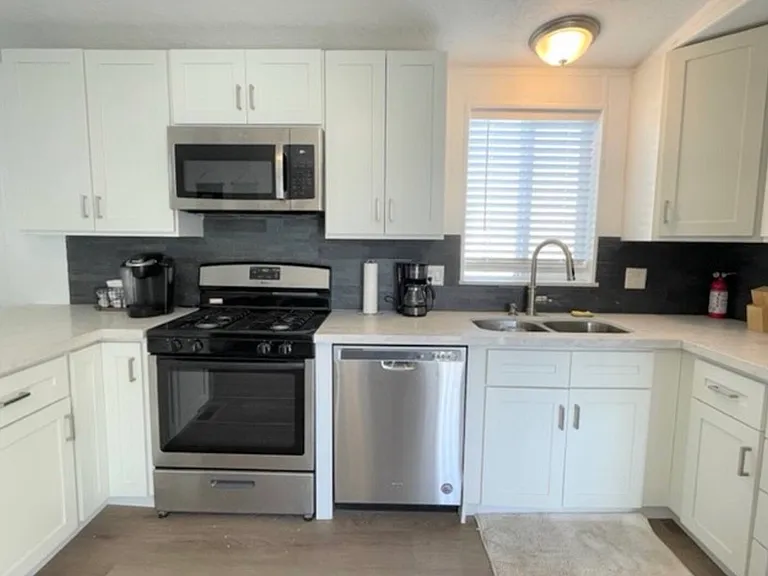 13275 S Minuteman Dr #26 — Photo 4