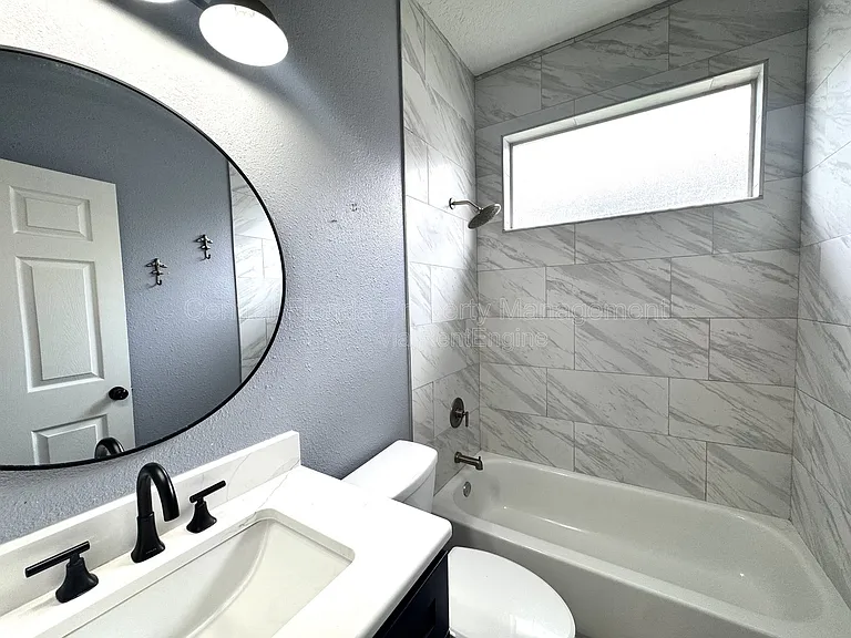 5004 Marbella Isle Dr — Photo 19