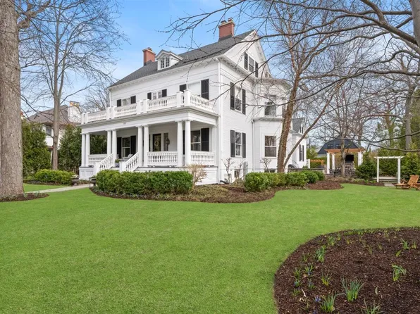 307 Abbotsford Rd, Kenilworth, IL 60043