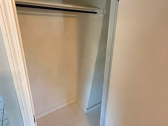 5th image of 780 Park Ave #2L