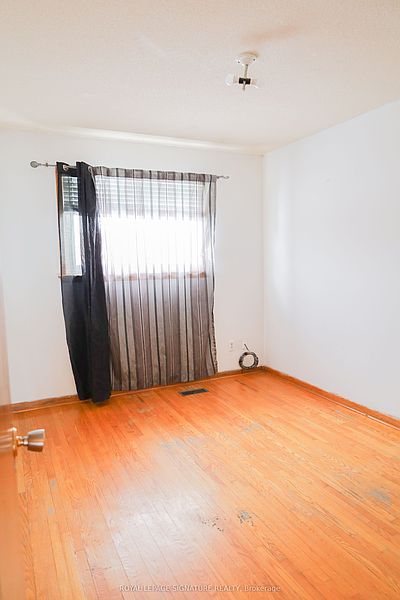 Brampton House for rent - 3 Bedrooms — photo 10