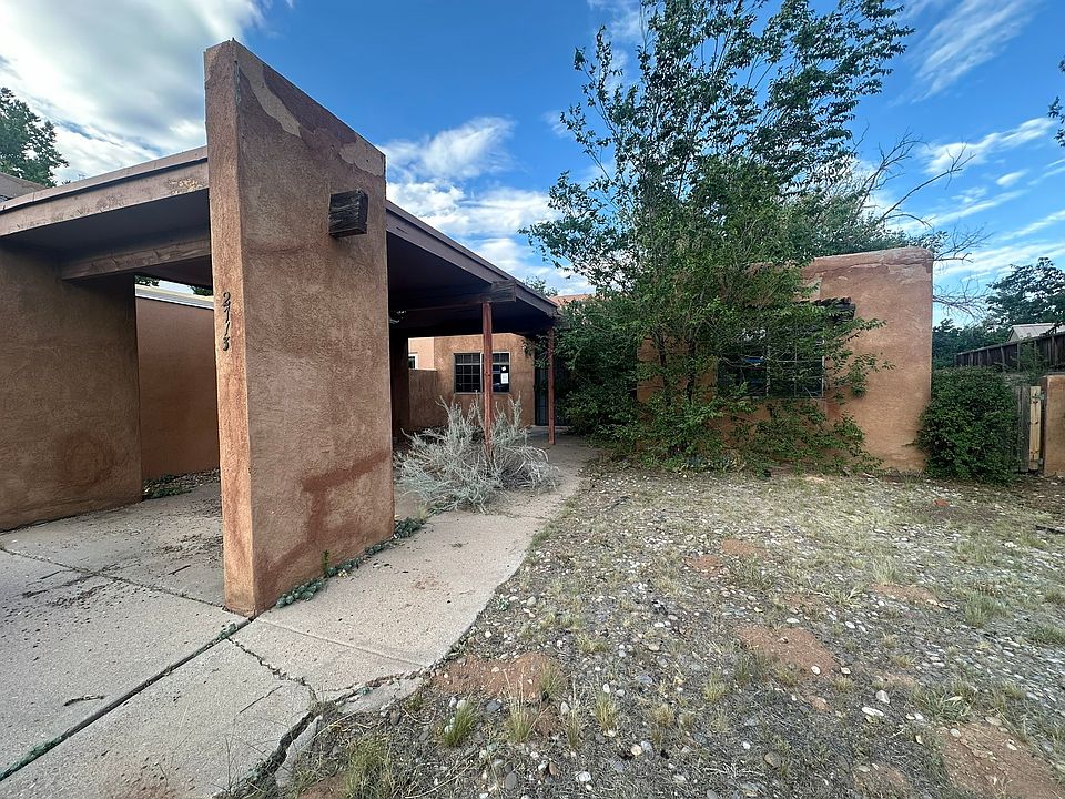 1st image of 2713 Calle Serena