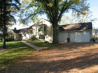 5022 Baker Rd, Minnetonka, MN 55343