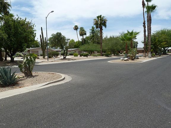 5th image of 10424 W Wheatridge Dr