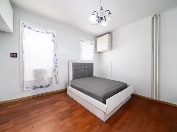 428 56th Street image 2 of 19