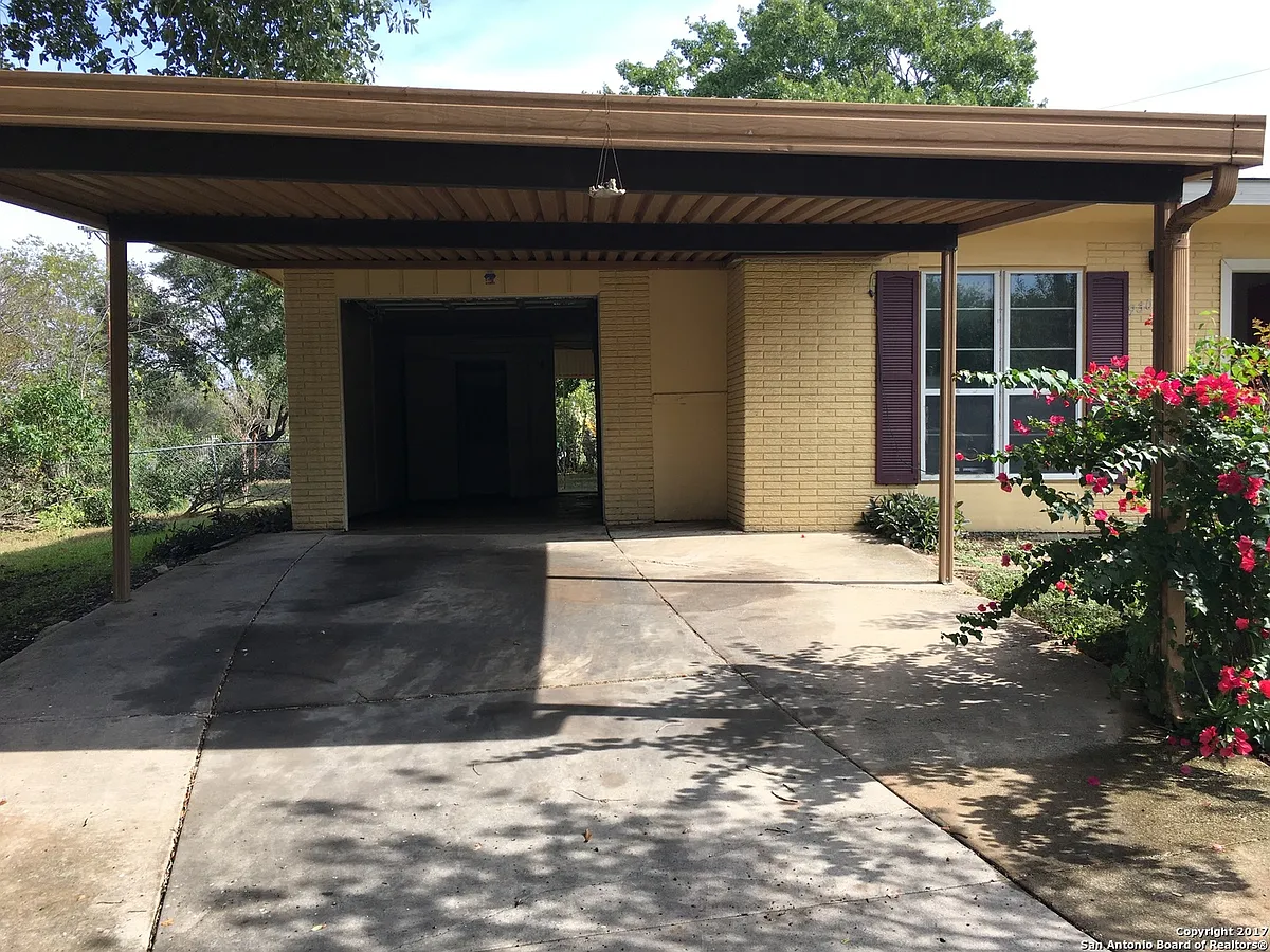 Building Photo - 9302 La Ronda Dr