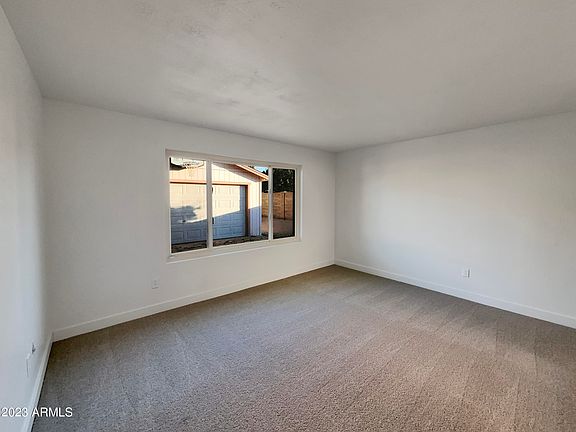 5th image of 3904 W WILLOW Avenue