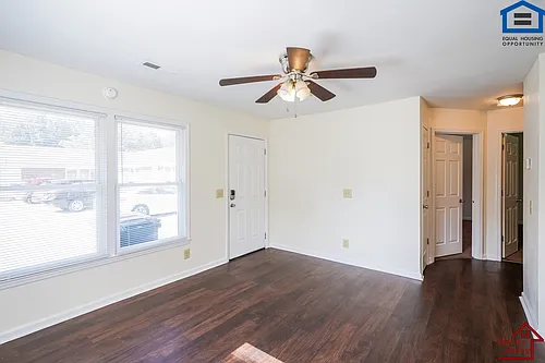 Skyline Apartments Photo 1