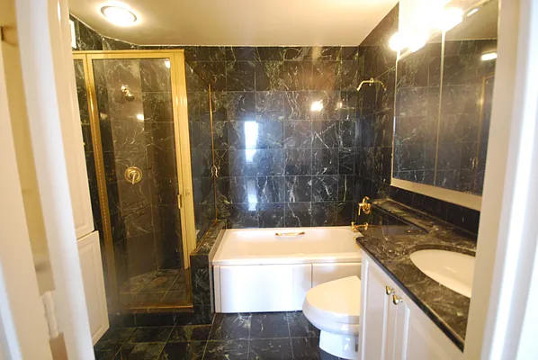 Rented by Luxury Habitat | media 35