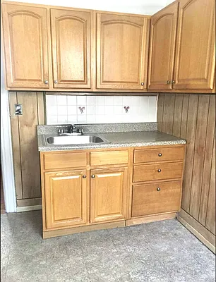 Rented by Amorelli Realty | media 3