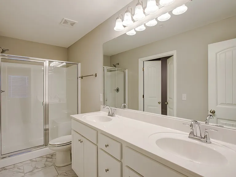 109 Grand Ave — Photo 6