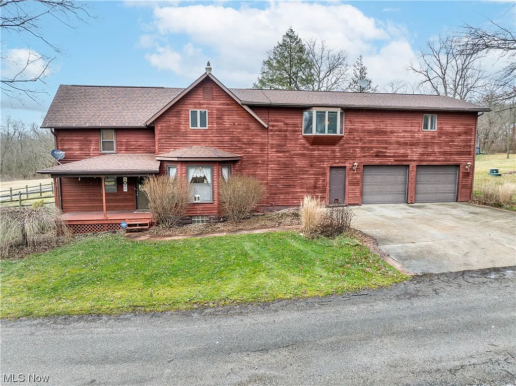 6801 Old Zoarville Rd NE photo 1