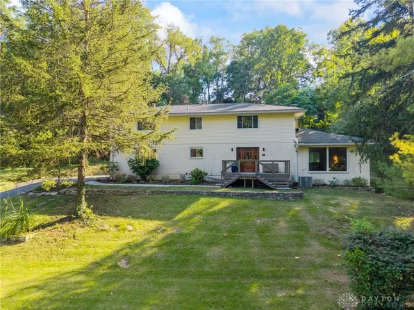 5451 Folkestone Dr, Dayton, OH 45459