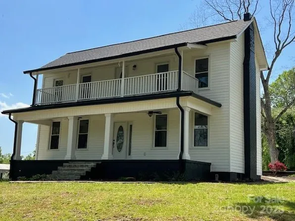 45 Hoyle St #1-2, Marion, NC 28752