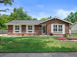 2040 Garland AVENUE, Waukesha, WI 53188